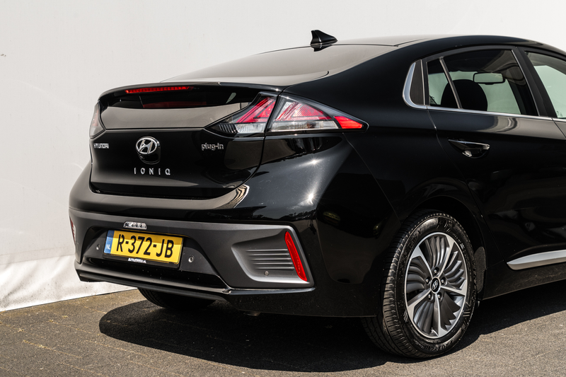 Hyundai IONIQ 1.6 GDi PHEV Comfort | Stoelverwarming | Camera | — photo 21