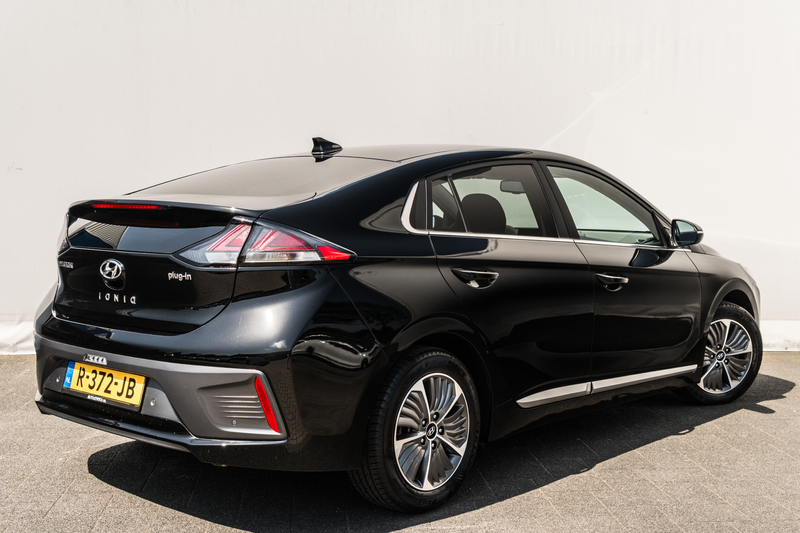 Hyundai IONIQ 1.6 GDi PHEV Comfort | Stoelverwarming | Camera | — photo 7