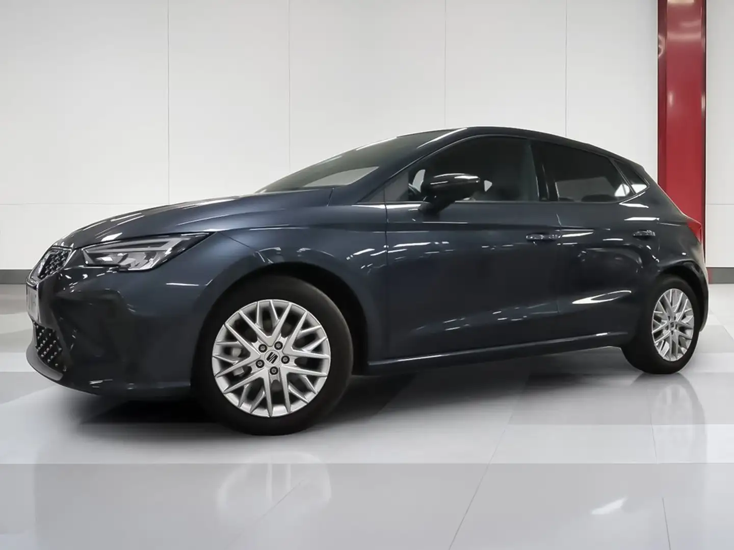 SEAT Ibiza 1.0 TSI S&S FR 85kW Gris - 2