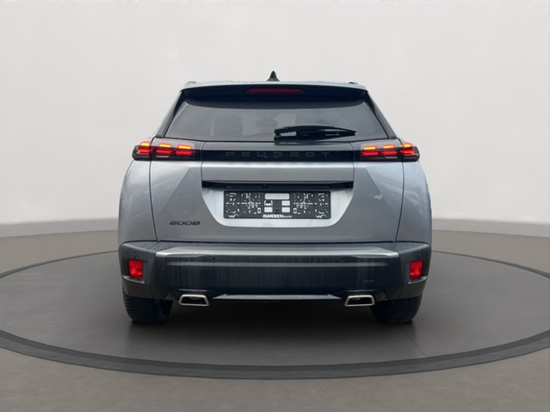 Peugeot 2008 Allure PureTech 130 EAT8 — photo 4