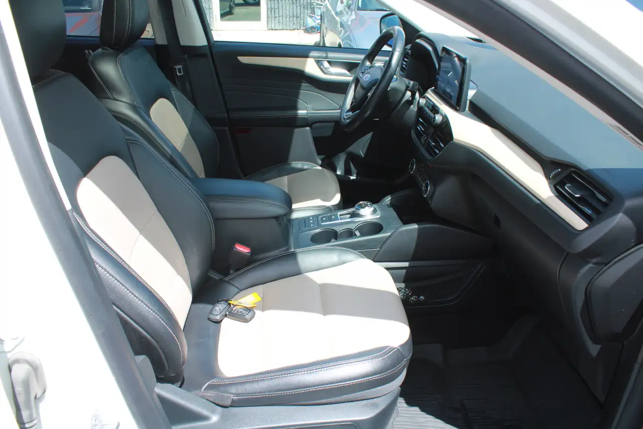 Ford Escape снимка Ford Escape