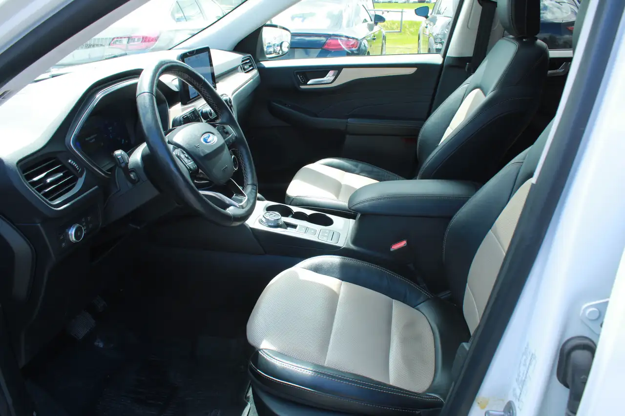 Ford Escape снимка Ford Escape