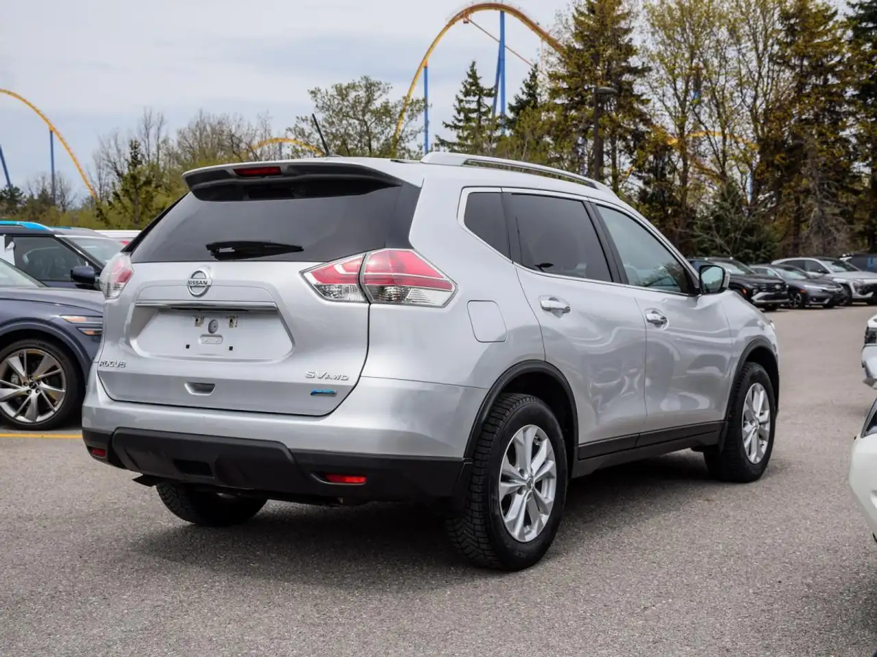 Nissan Rogue снимка Nissan Rogue