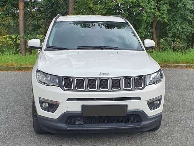 Imagine Jeep Compass Compass 2.0 MultiJet Active Drive Automatik Long