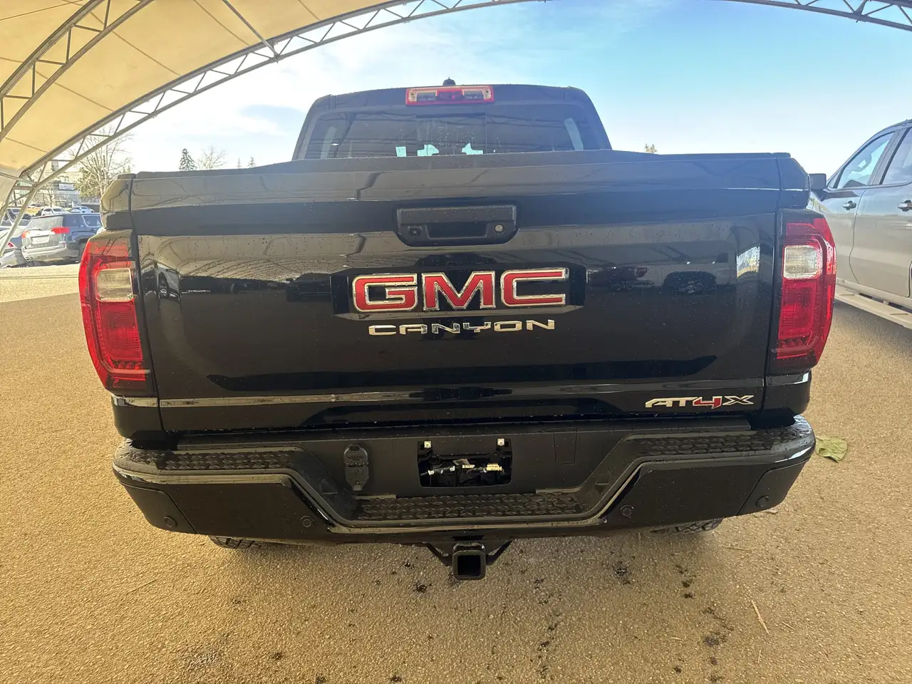 GMC Canyon снимка GMC Canyon