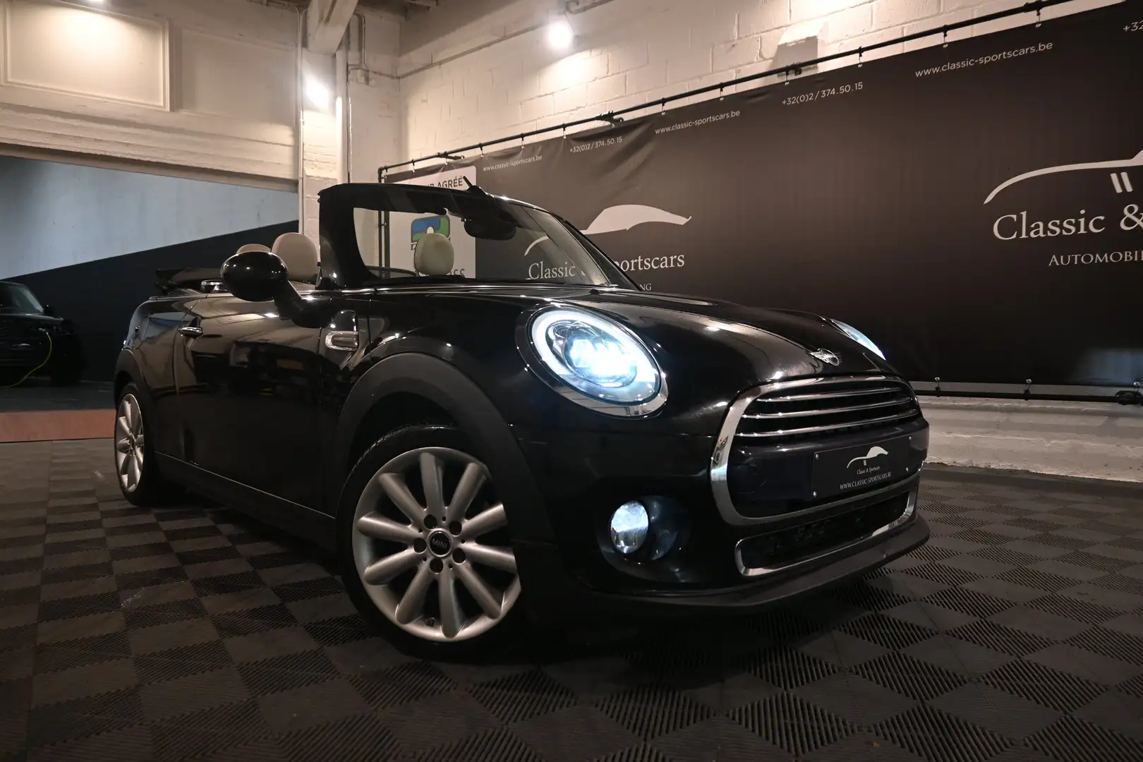 MINI Cooper D Cabrio Cooper D Cabriolet 1.5i / CUIR / GPS NAVI / LEDS ! Noir - 2