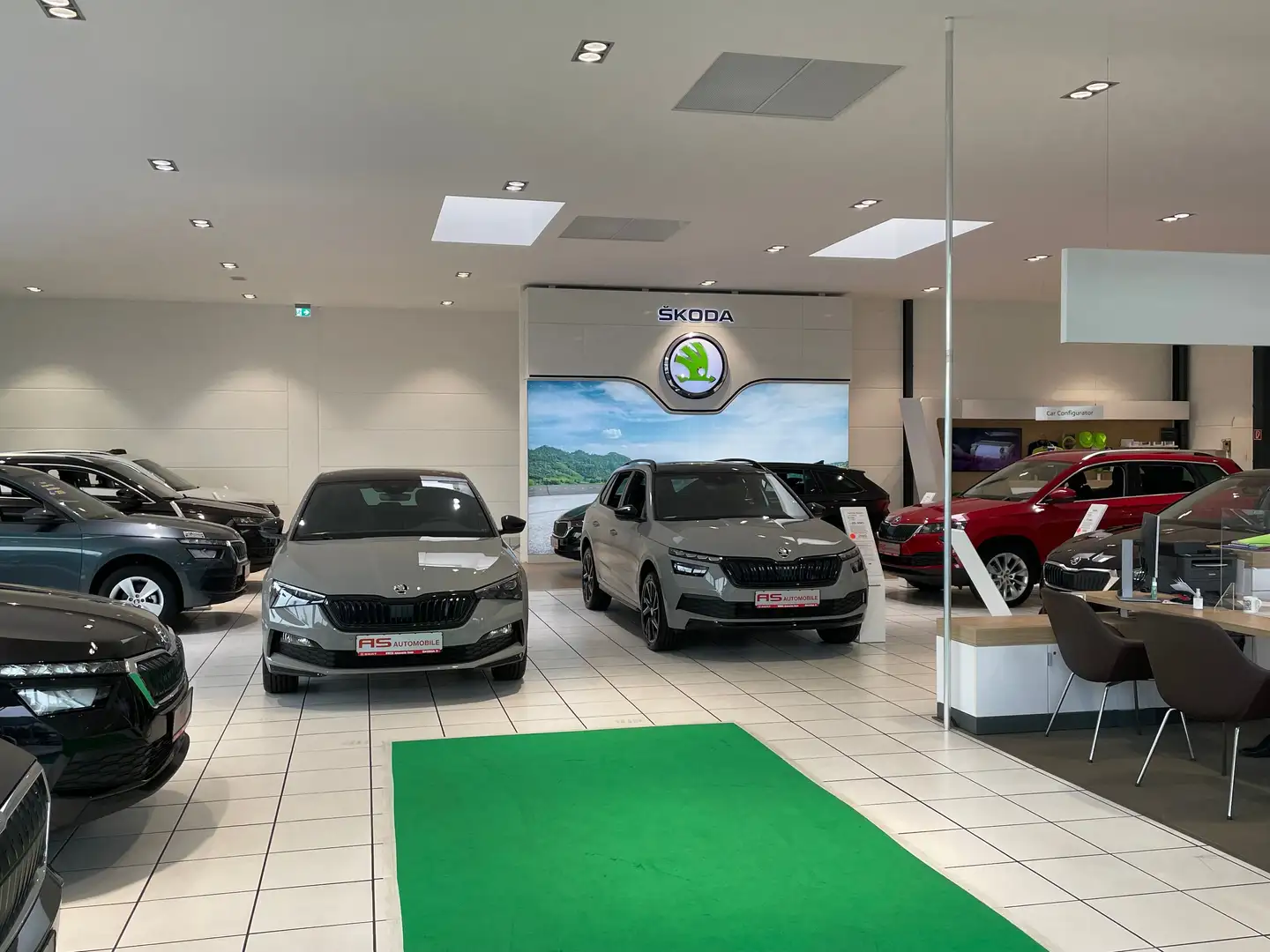 Skoda Kamiq TOUR - LED; Smartlink, kessy,beh. Lenkrad Schwarz - 2