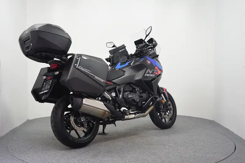 Honda NT 1100 - foto 8