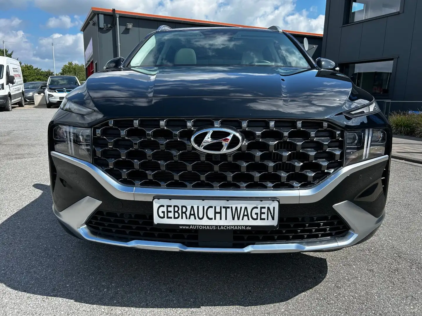Hyundai SANTA FE Signature Plug-In Hybrid 4WD Schwarz - 2