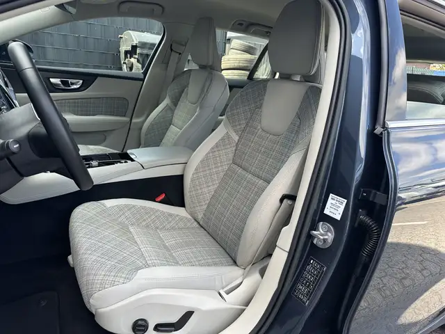 Volvo V60 view 12