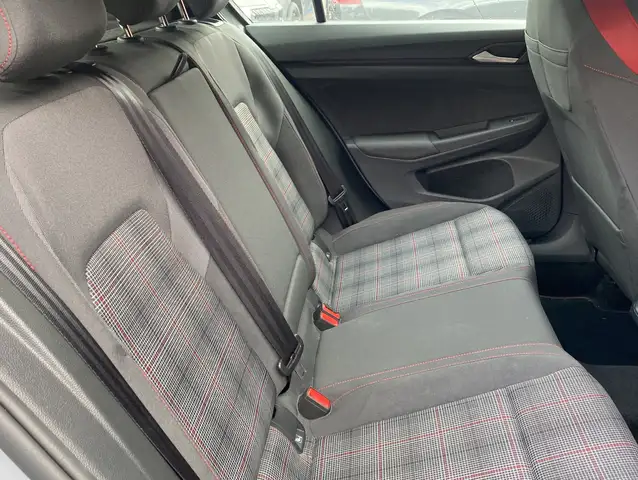 Volkswagen Golf view 9