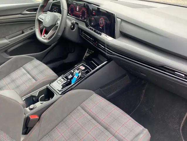 Volkswagen Golf view 10