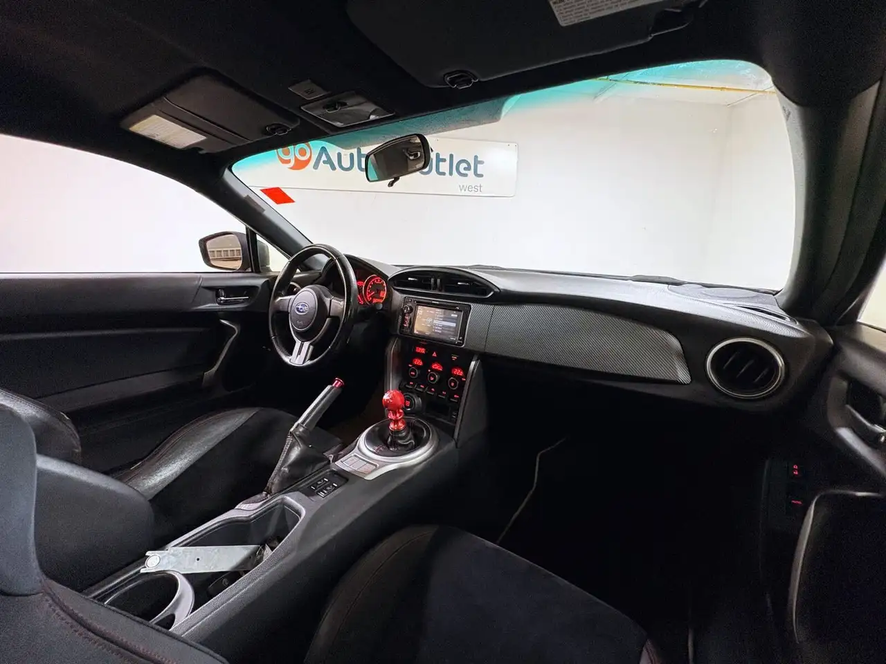 Subaru BRZ снимка Subaru BRZ