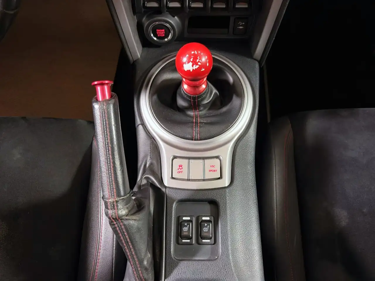 Subaru BRZ снимка Subaru BRZ