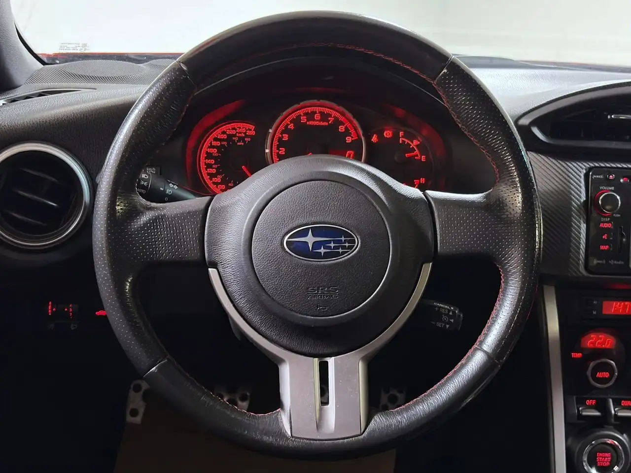 Subaru BRZ снимка Subaru BRZ