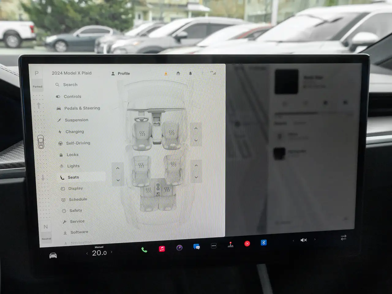 Tesla Model X снимка Tesla Model X