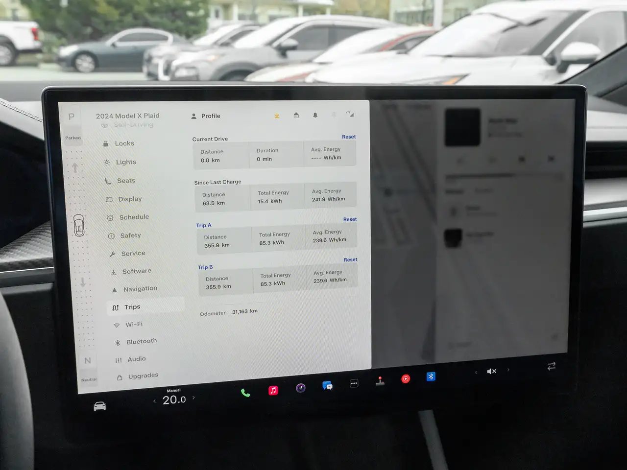 Tesla Model X снимка Tesla Model X