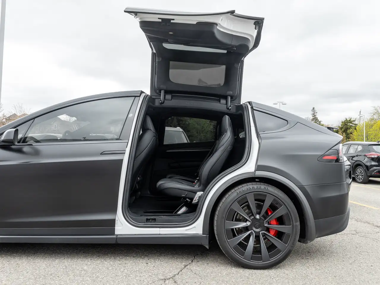 Tesla Model X снимка Tesla Model X