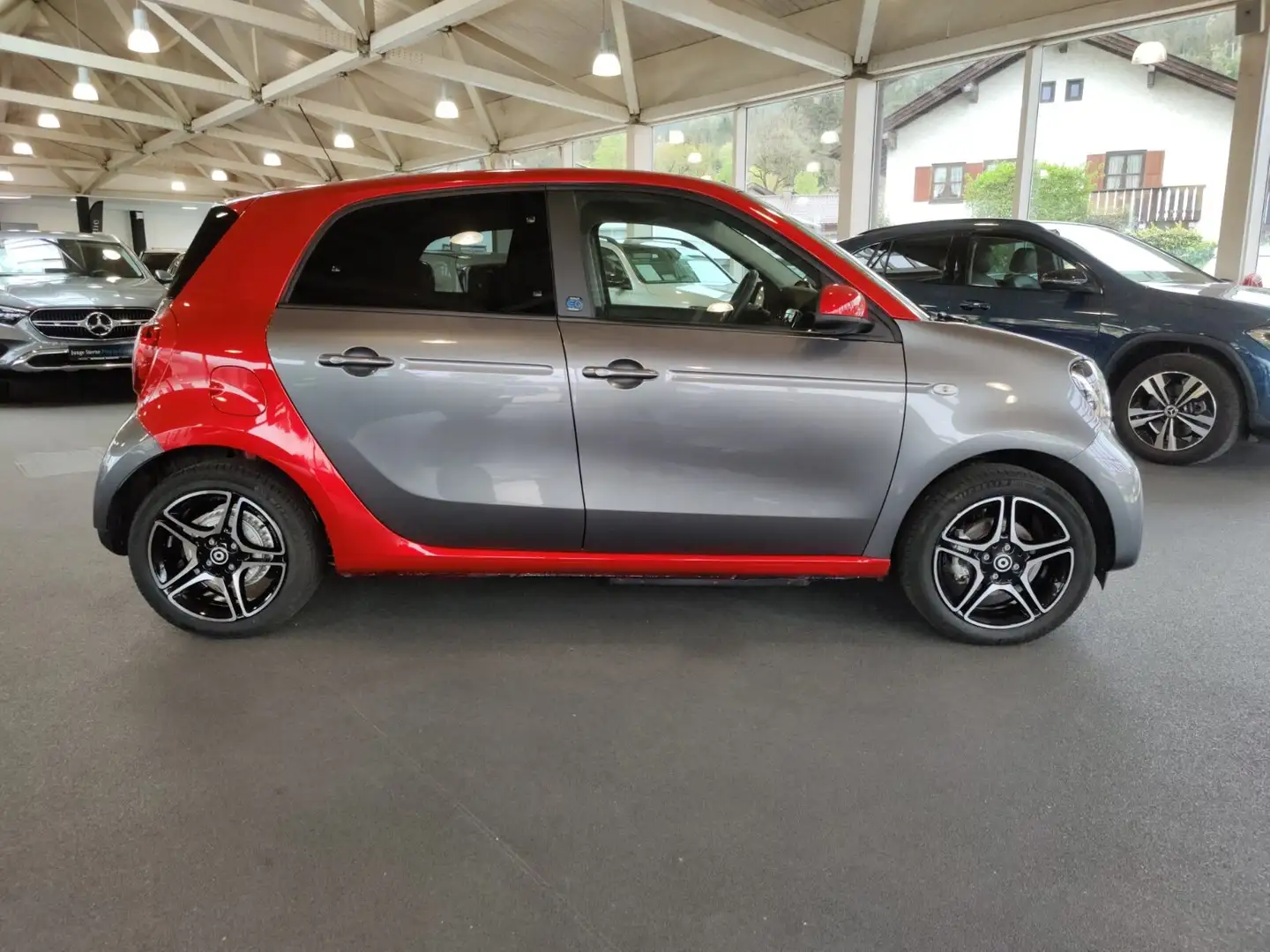 smart forFour smart EQ forfour pulse COOL&AUDIO SHZG 22kW 16" Rot - 2