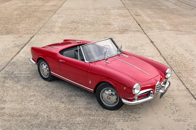 Alfa Romeo Giulietta Spider Veloce | Excellent condition throughout
