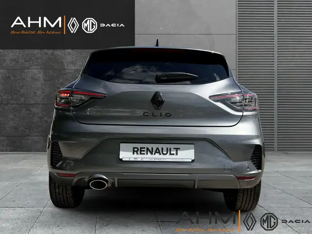 Renault Clio view 4