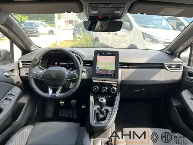 Renault Clio view 13