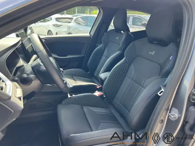 Renault Clio view 11