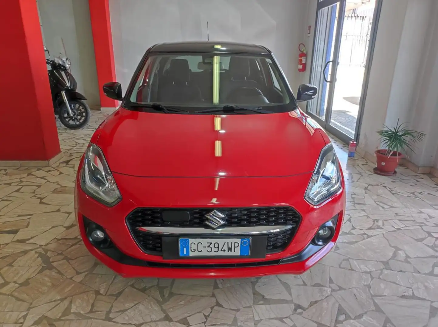 Suzuki Swift 1.2 Hybrid Top Rosso - 2