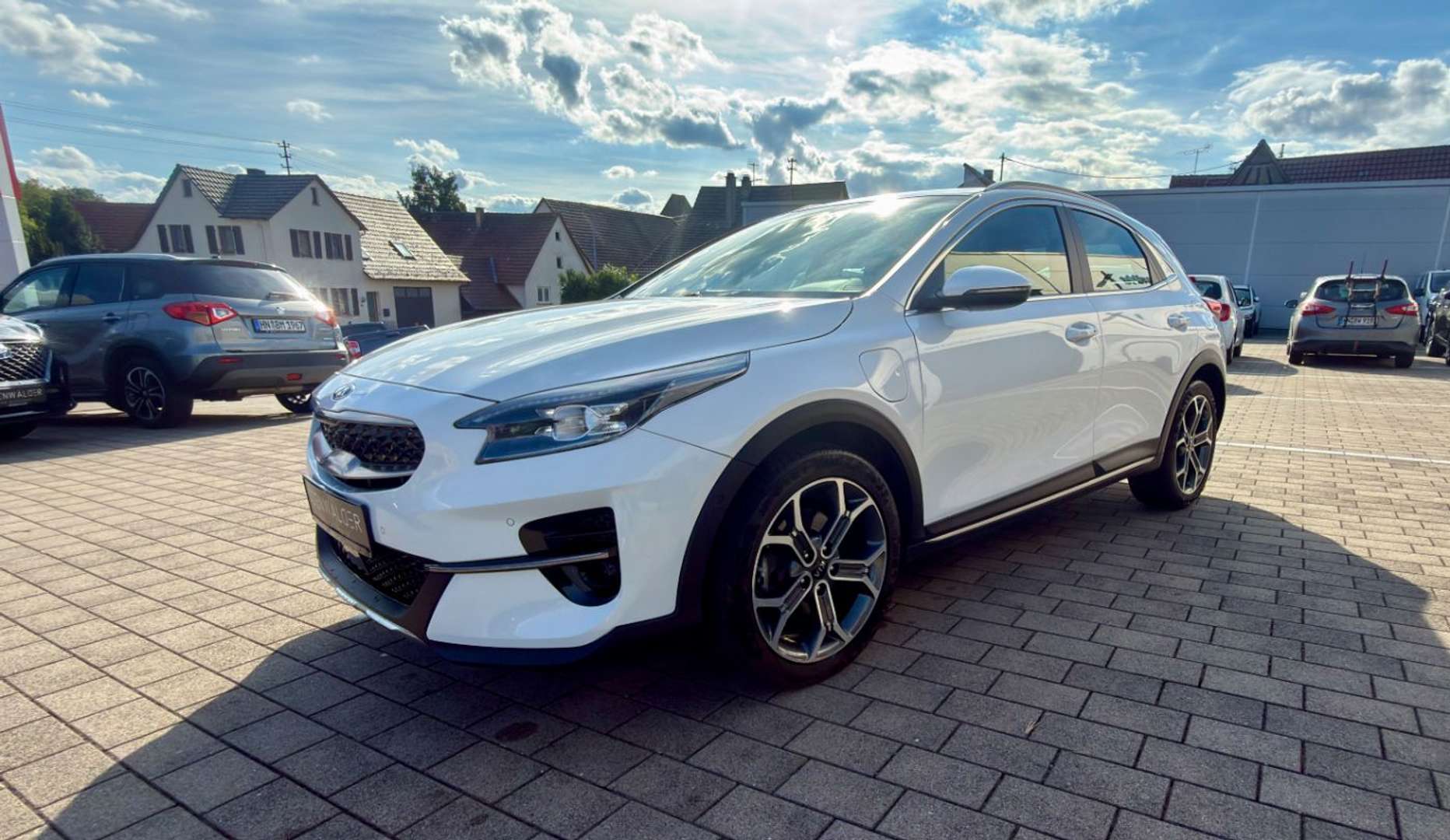 Kia XCeed nuo 318 €/ mėn Benzinas/Elektra 2020m. Kita Automatinė