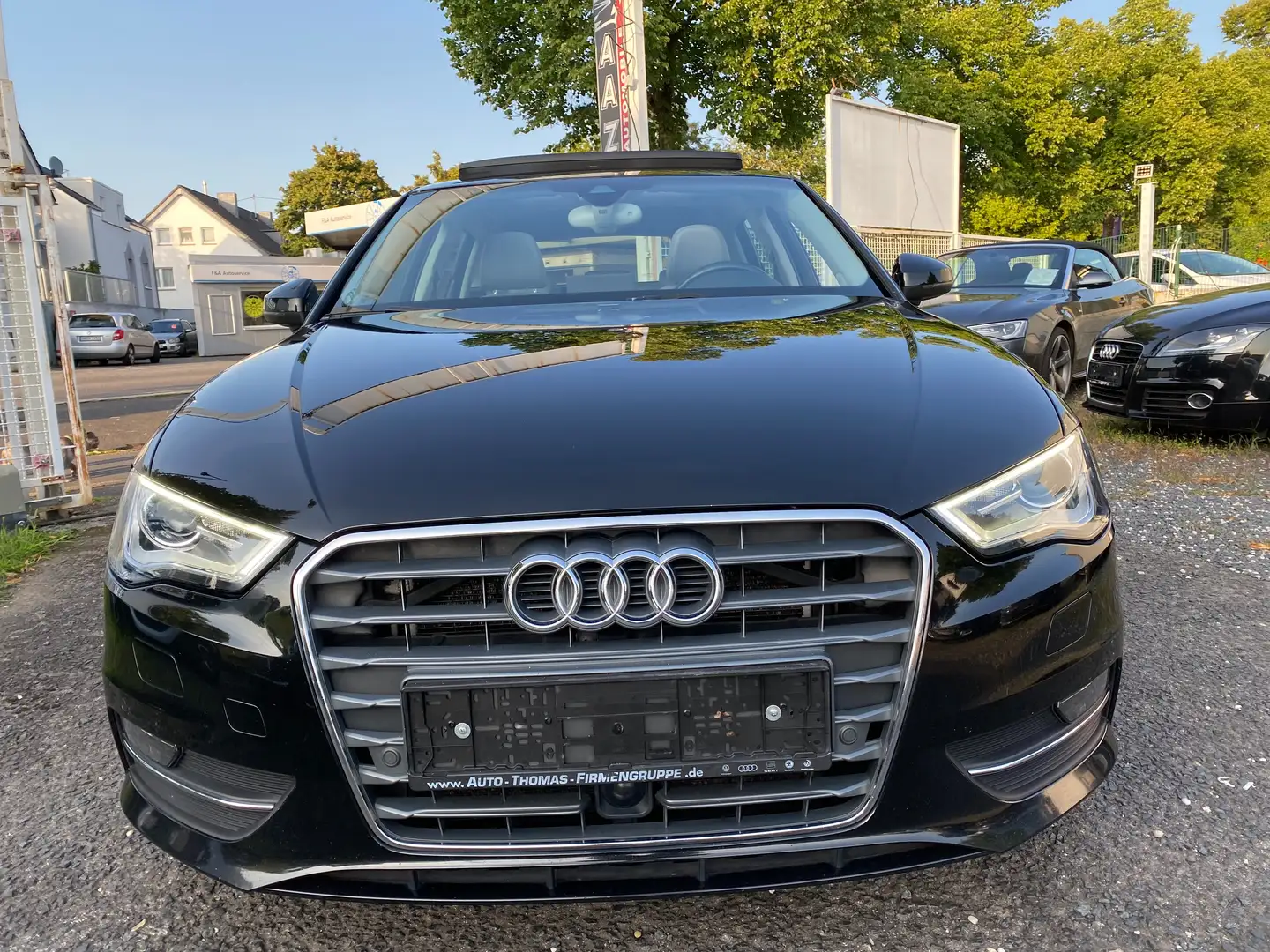 Audi A3 Sportback 2,0 TDI ambiente Automatik Schwarz - 2