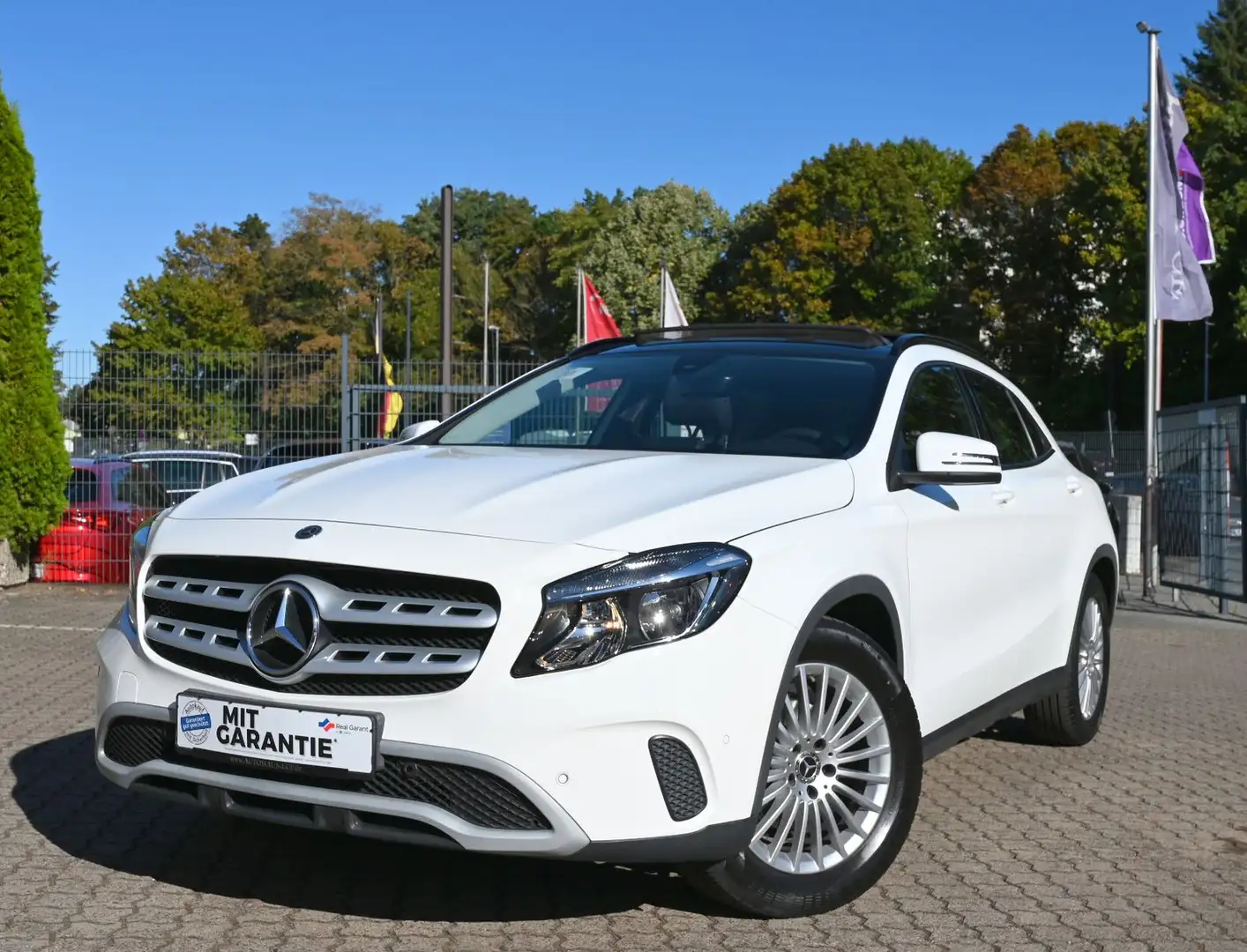 Mercedes-Benz GLA 200 d CDI Navi PDC Kamera Sitzhz. PanoramaSD Blanc - 1