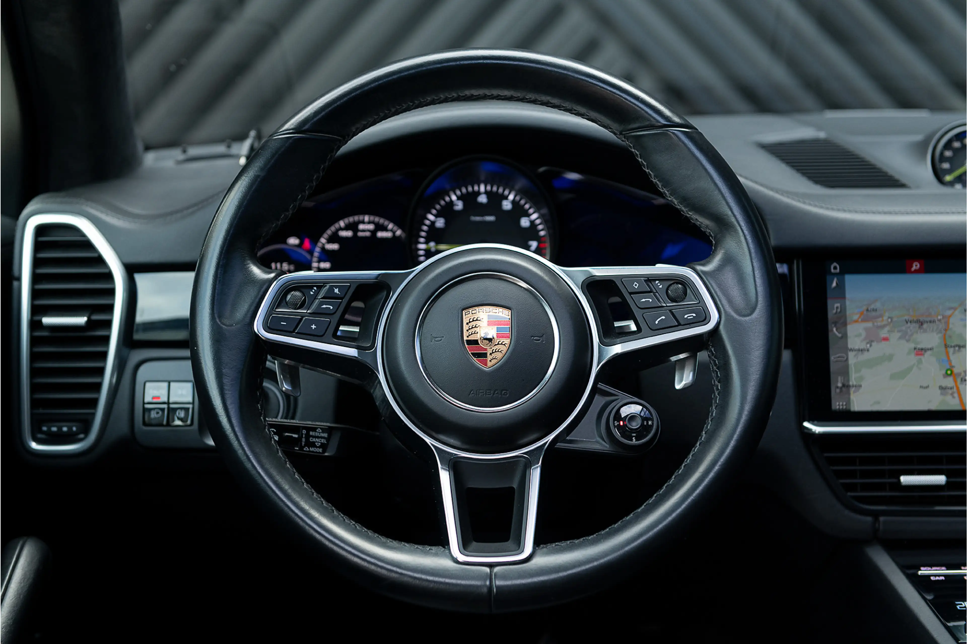 Porsche Cayenne 3.0 E-Hybrid ACC Pano PDLS+ GTS Stoelvent. Sport C — photo 38