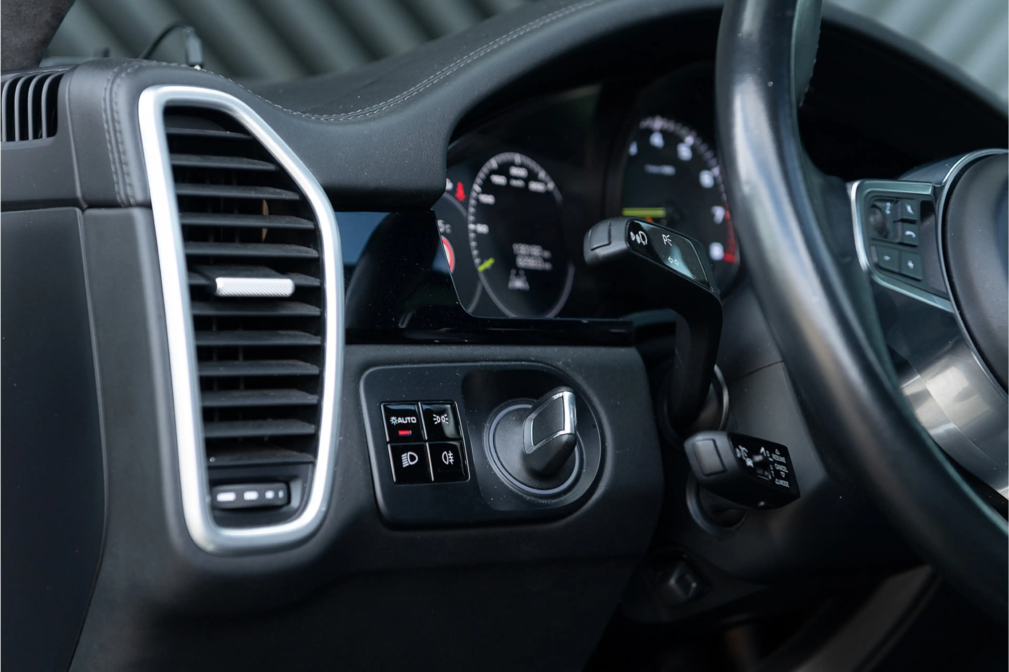 Porsche Cayenne 3.0 E-Hybrid ACC Pano PDLS+ GTS Stoelvent. Sport C — photo 28