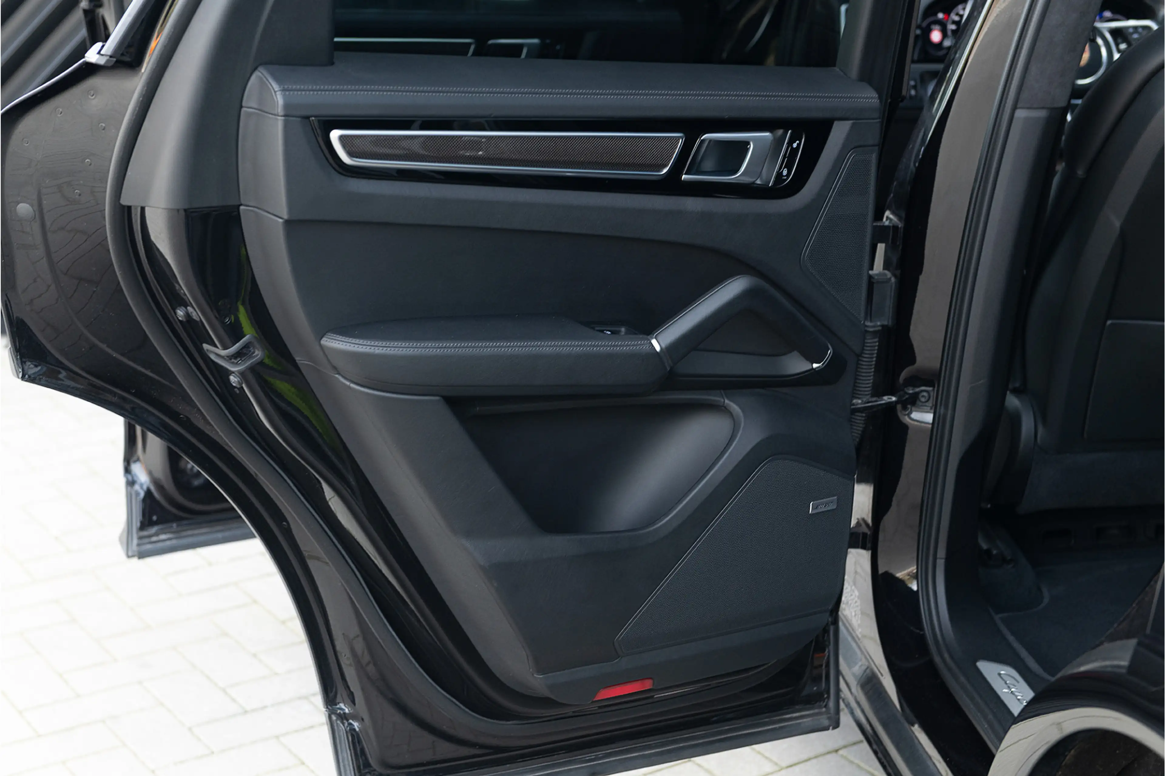Porsche Cayenne 3.0 E-Hybrid ACC Pano PDLS+ GTS Stoelvent. Sport C — photo 33