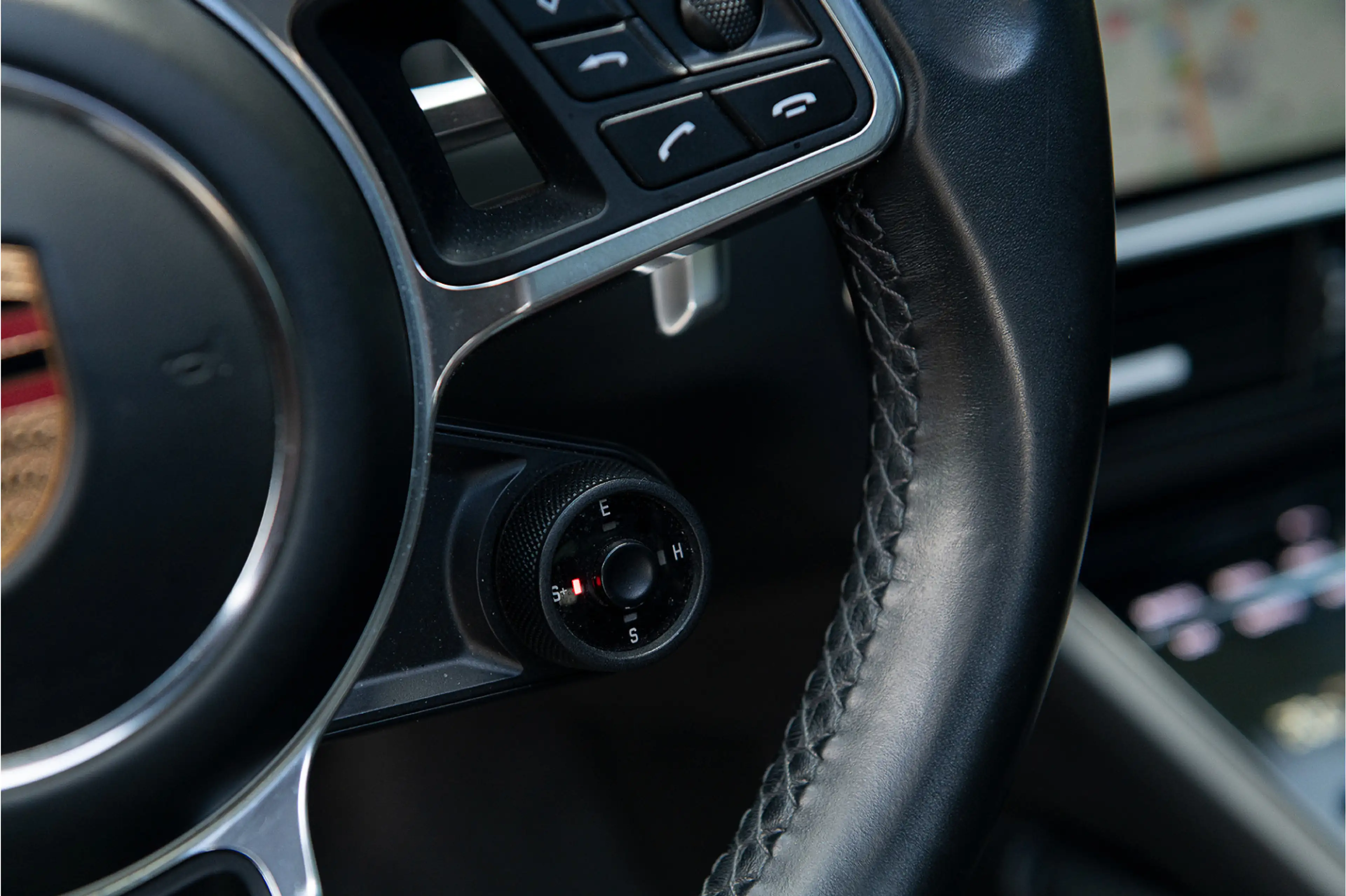 Porsche Cayenne 3.0 E-Hybrid ACC Pano PDLS+ GTS Stoelvent. Sport C — photo 35