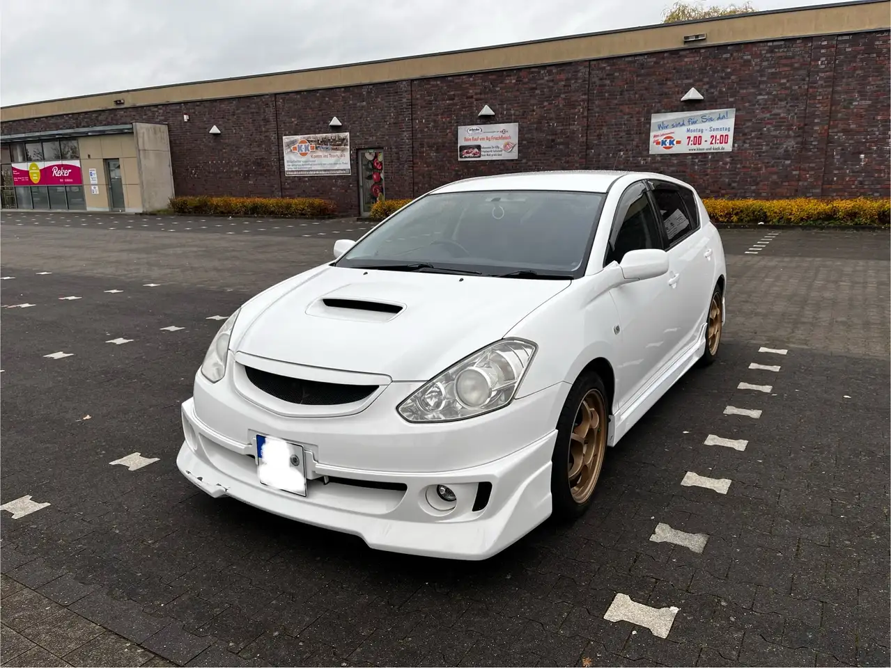 Toyota Caldina