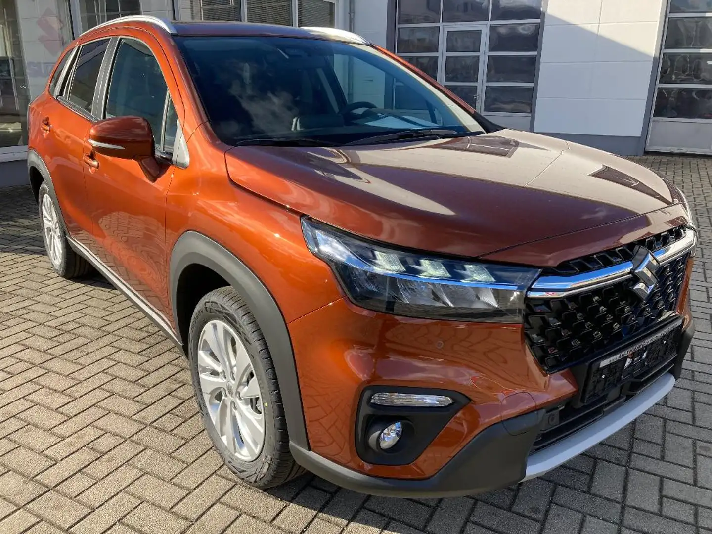 Suzuki S-Cross 1,5 Comfort Automatik (CY) Braun - 2