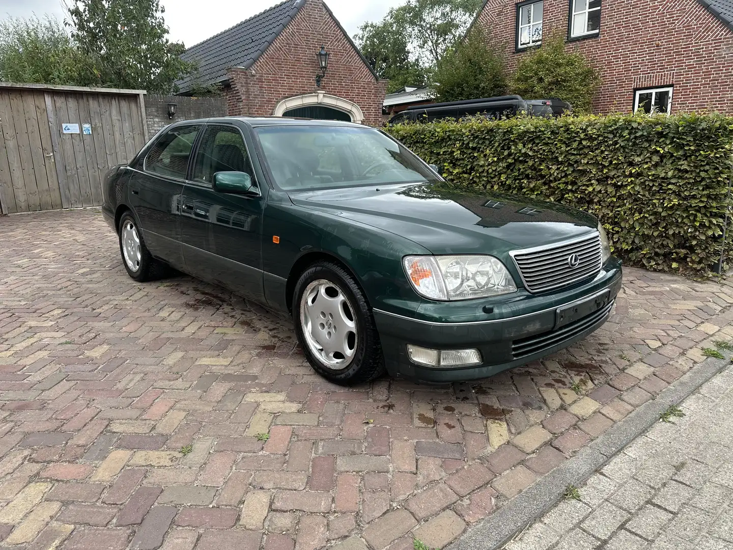 Lexus LS 400 UCF21 Groen - 1