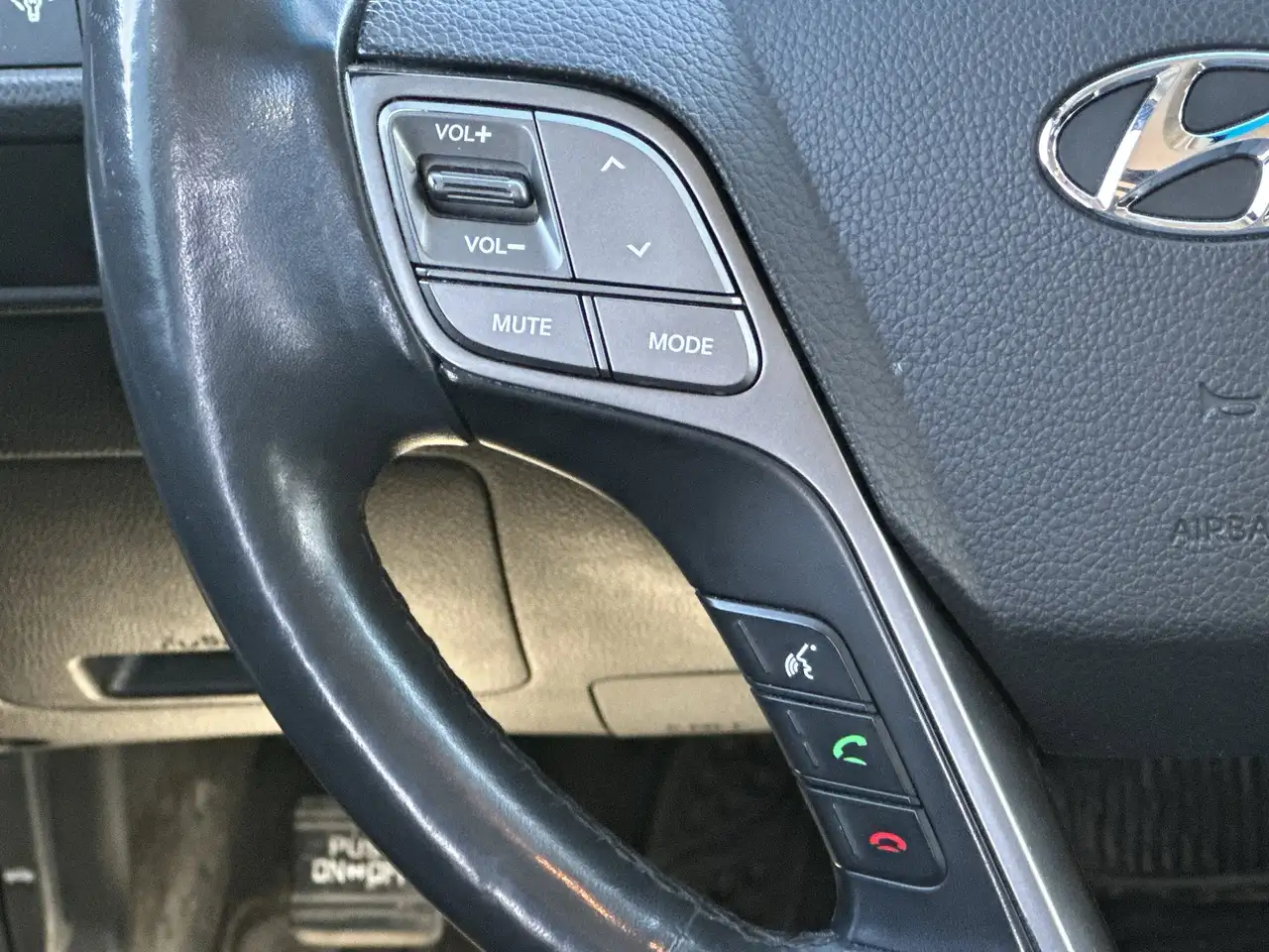 Hyundai SANTA FE снимка Hyundai SANTA FE