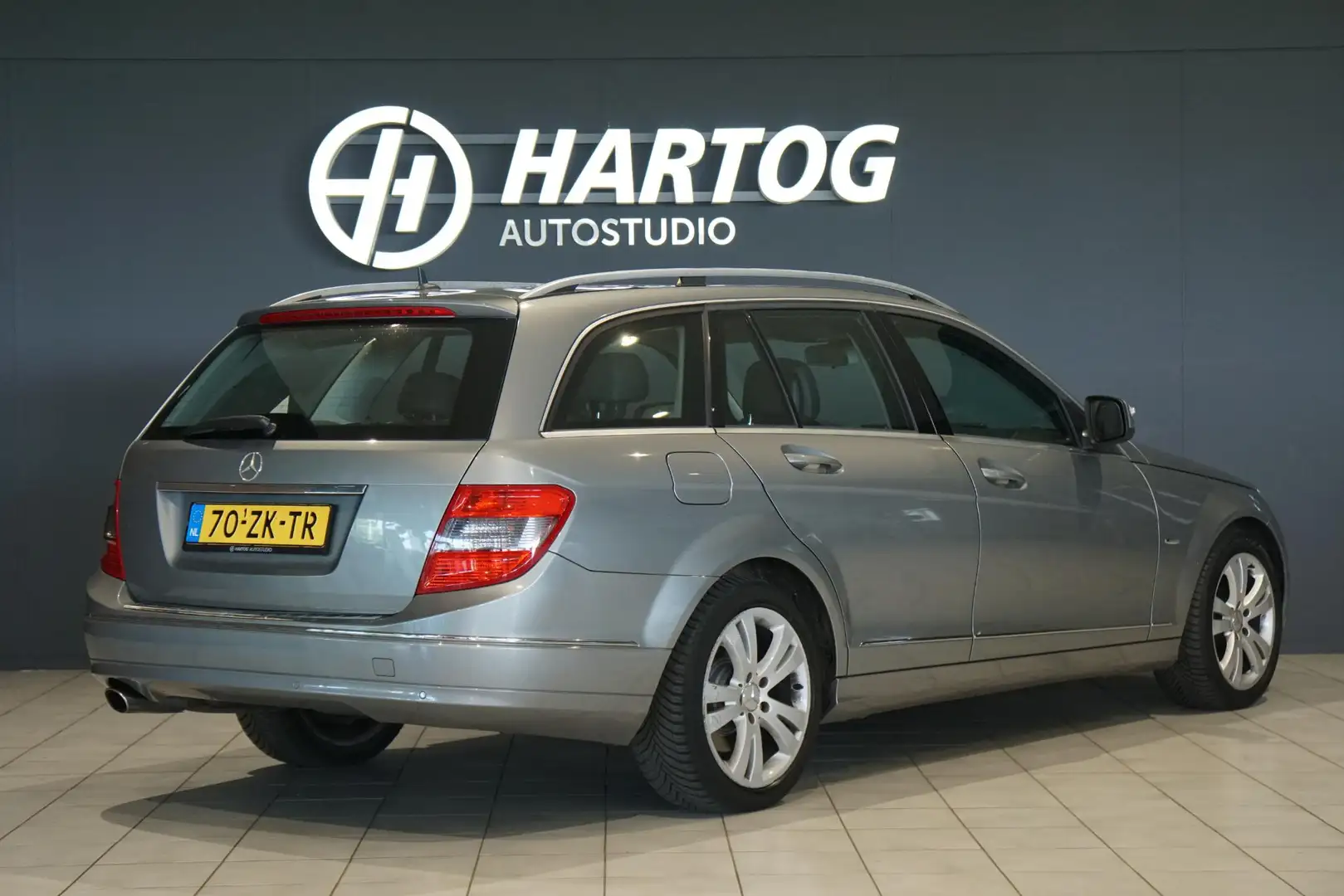 Mercedes-Benz C 220 Estate CDI Avantgarde 170PK AUT. + APPLE CARPLAY / Grijs - 2