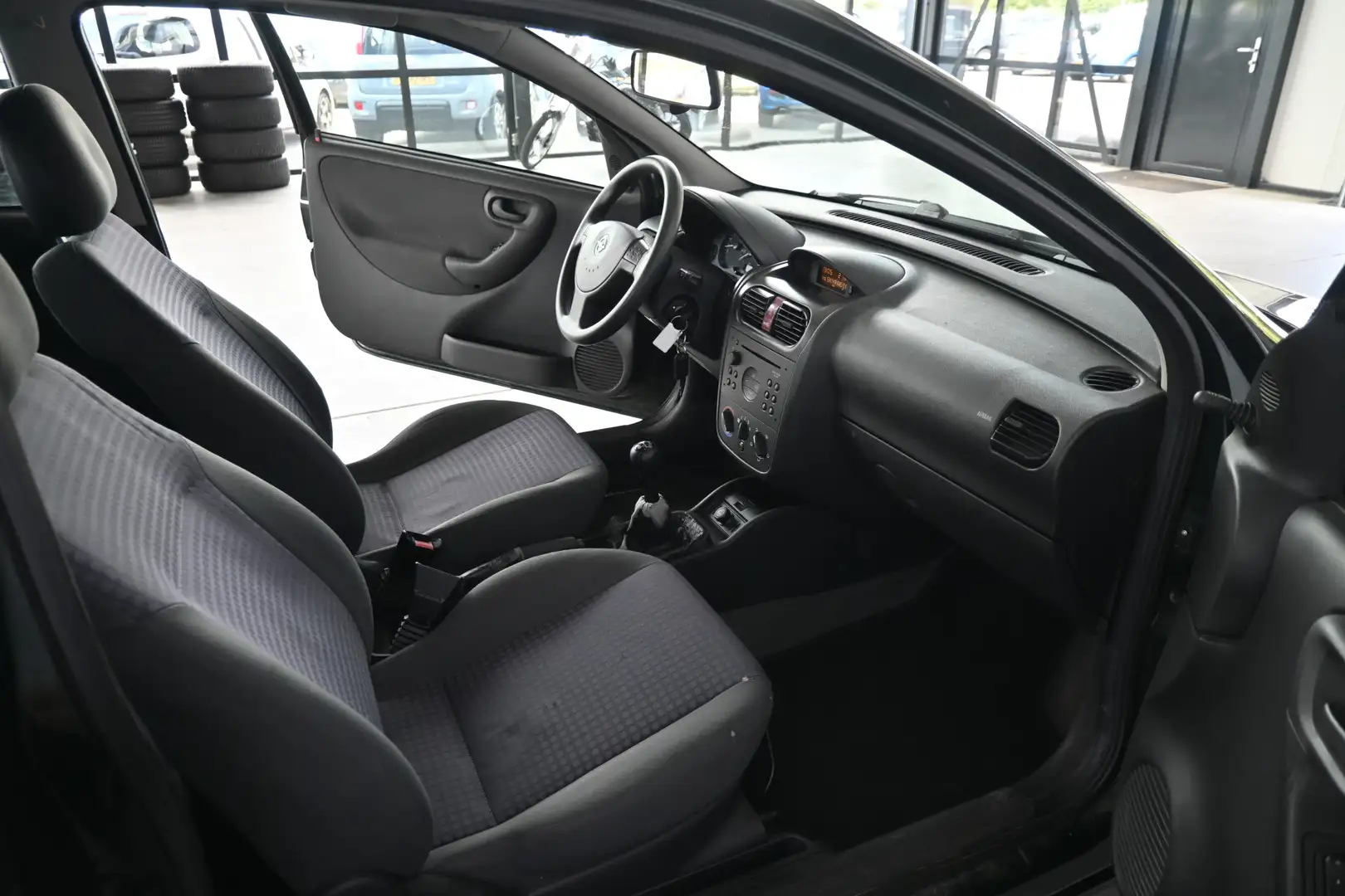 Opel Corsa 1.2-16V Comfort 111dkm NAP Nieuwe APK Inruil mogel Grün - 2