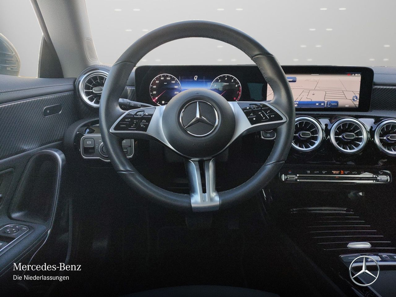 Mercedes-Benz CLA 180 PROGRESSIVE+LED+KAMERA+KEYLESS+7G — photo 13