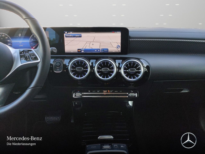 Mercedes-Benz CLA 180 PROGRESSIVE+LED+KAMERA+KEYLESS+7G — photo 15