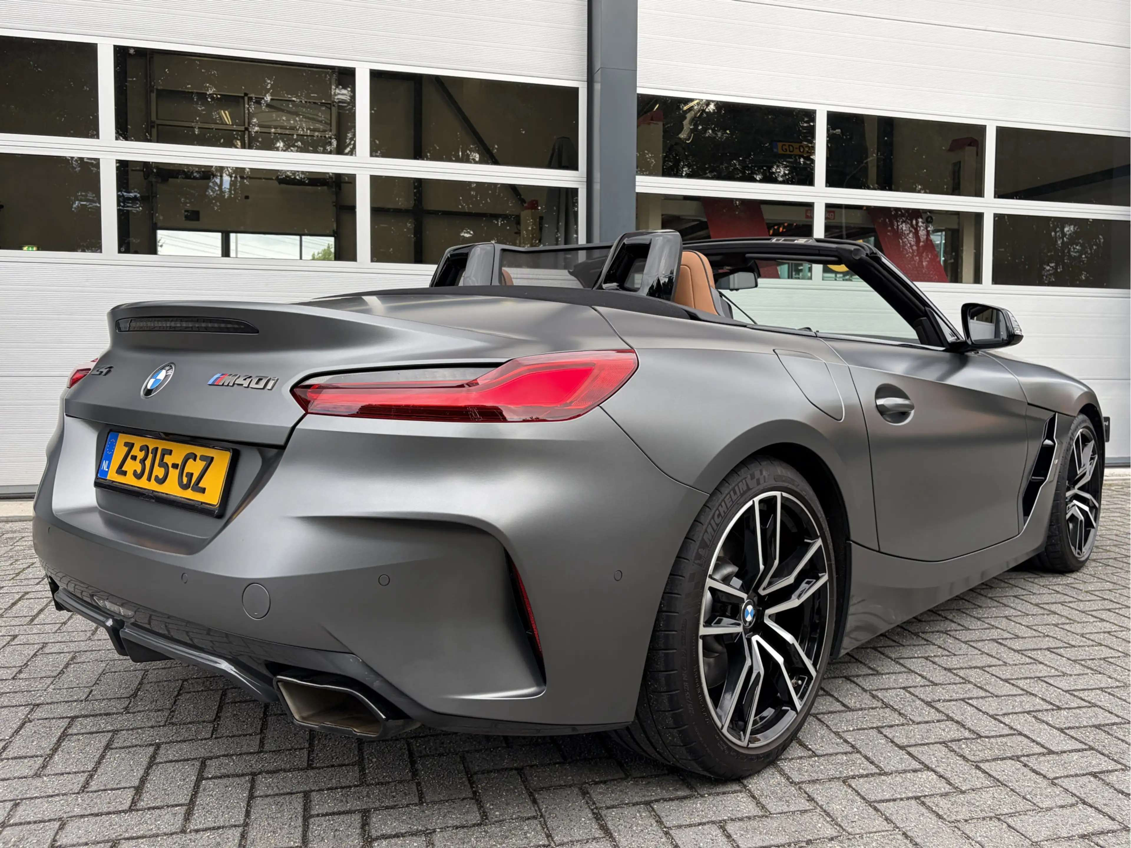 BMW Z4 Roadster M40i High Executive Frozen Grey 16.637 km — photo 2