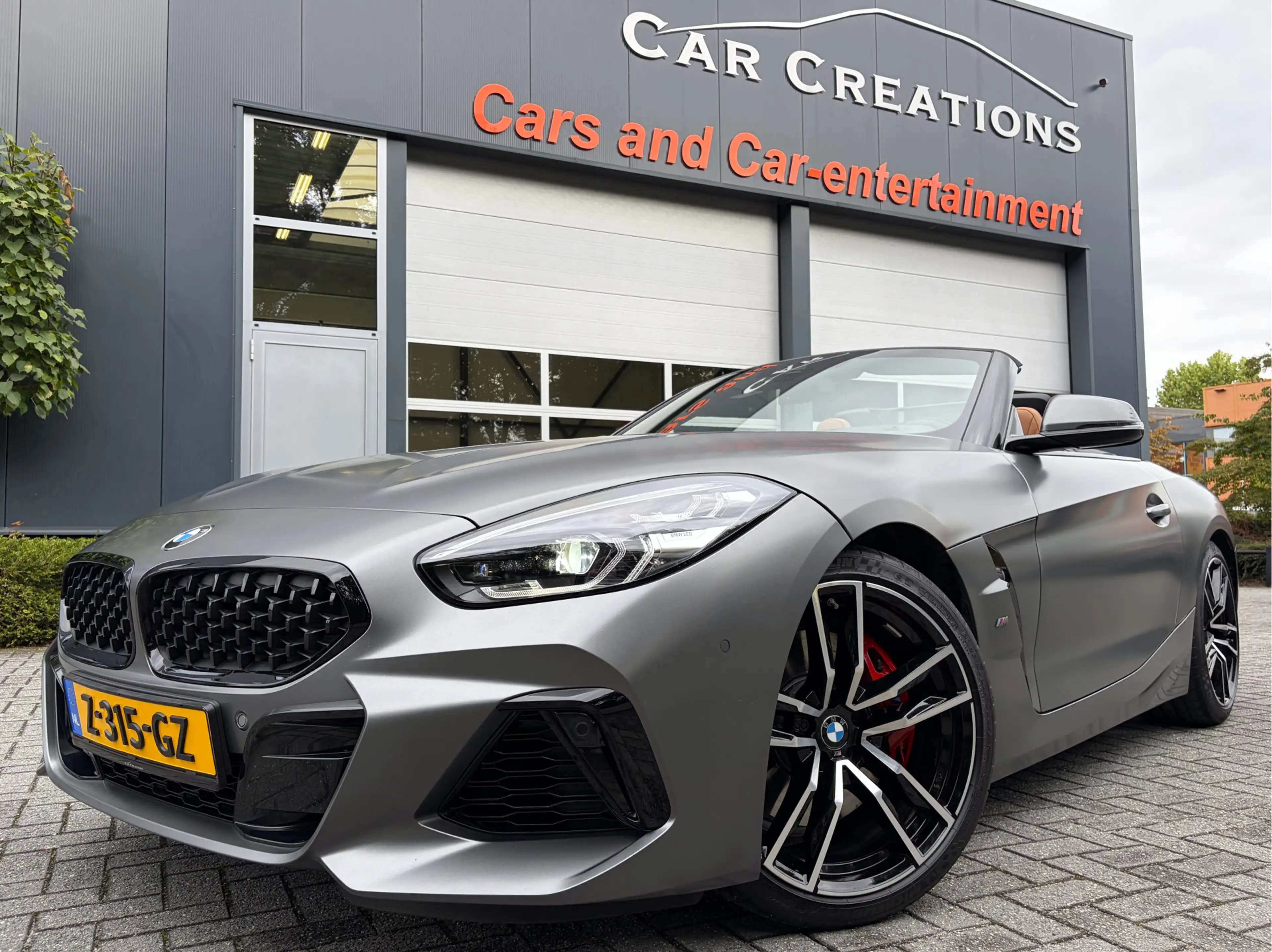 BMW Z4 Roadster M40i High Executive Frozen Grey 16.637 km