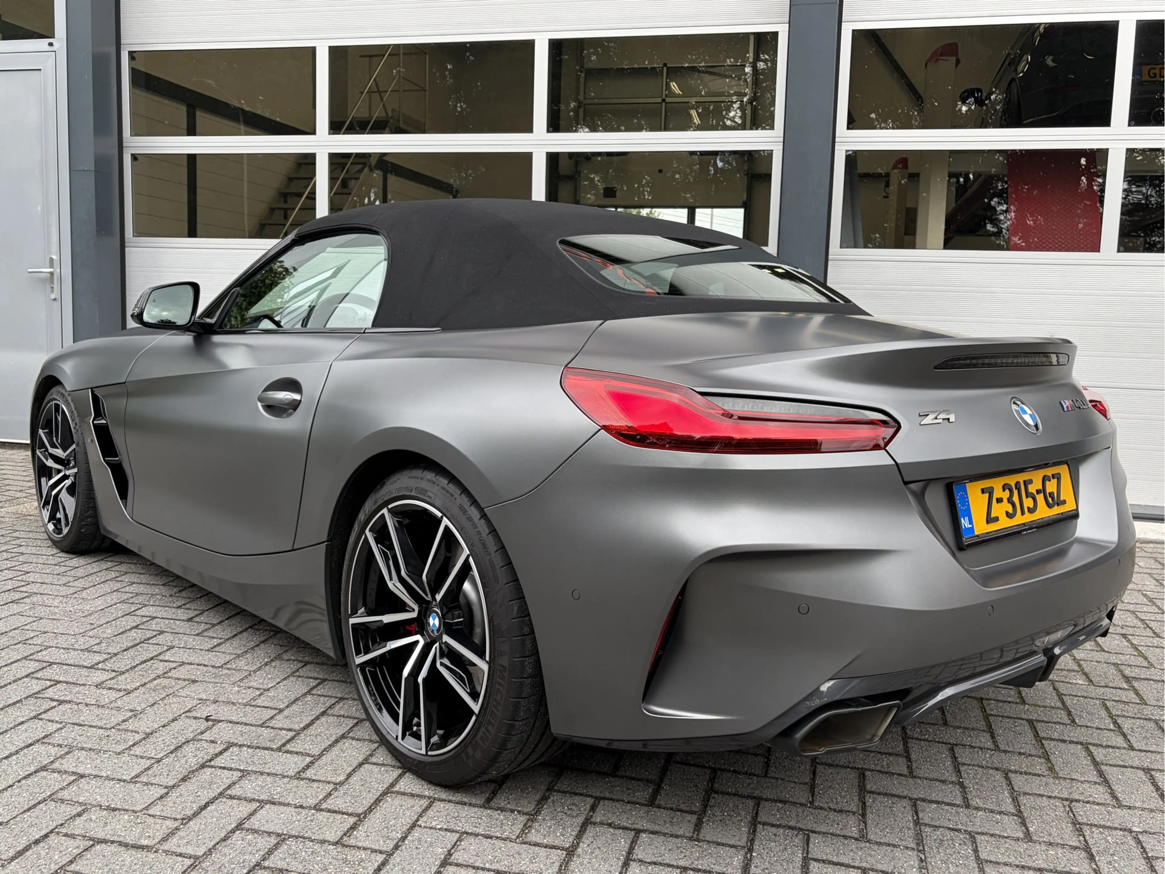 BMW Z4 Roadster M40i High Executive Frozen Grey 16.637 km — photo 3