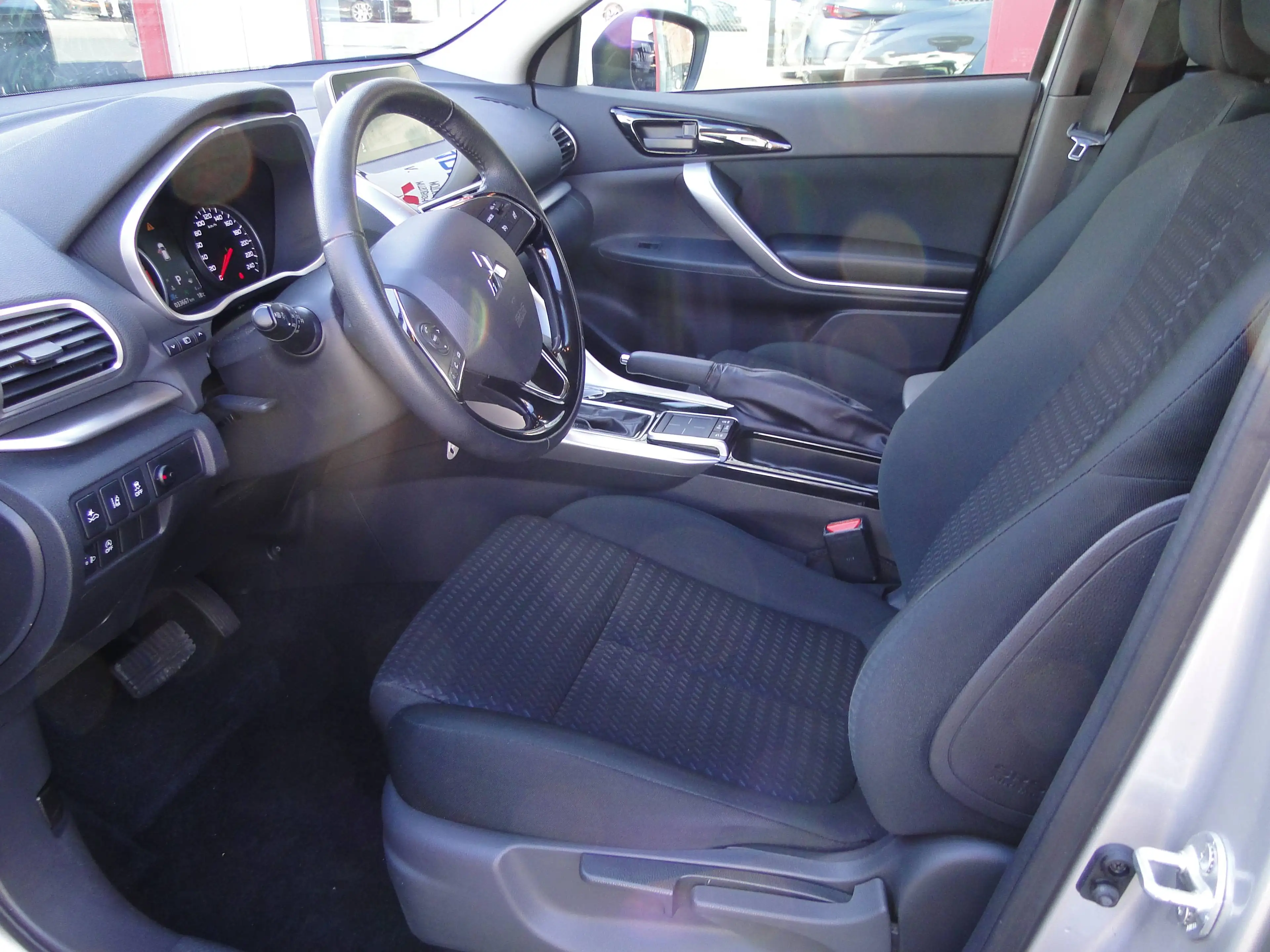 Mitsubishi Eclipse Cross Eclipse Cross 1.5T 2WD Intense CVT — photo 10