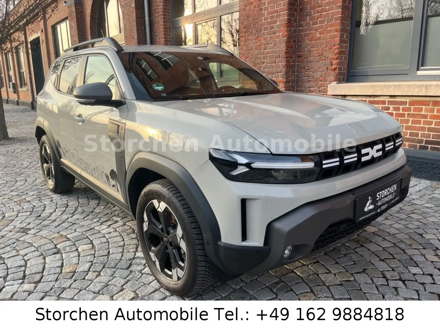 Dacia Duster III TCe 130 Extreme 4x4 *360°* Grau - 1