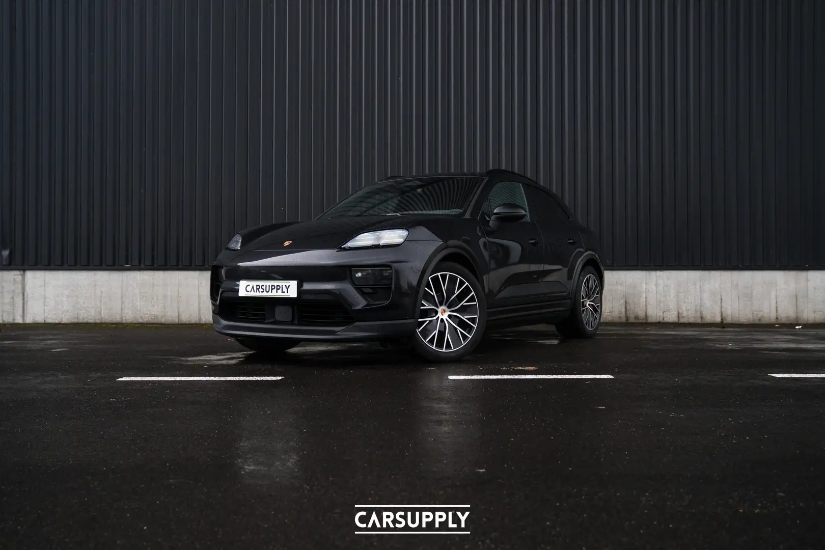 Porsche Macan 4 100KWH Pano dak - Trekhaak - Air suspension- 21" Schwarz - 1
