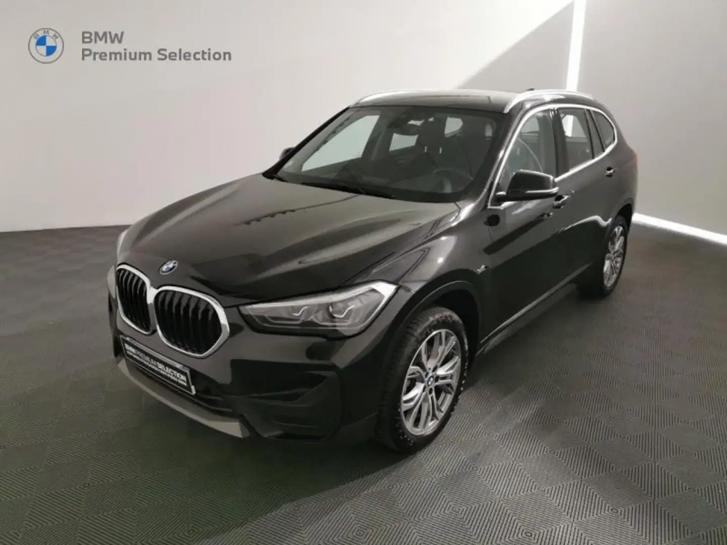 BMW X1 xDrive18dA 150ch Business Design Noir - 1